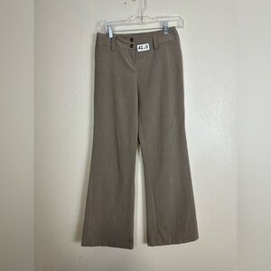 TBA the pixie size 3 14”w r 8-1/2. Inseam. 31-1/2. Preworn no flaws